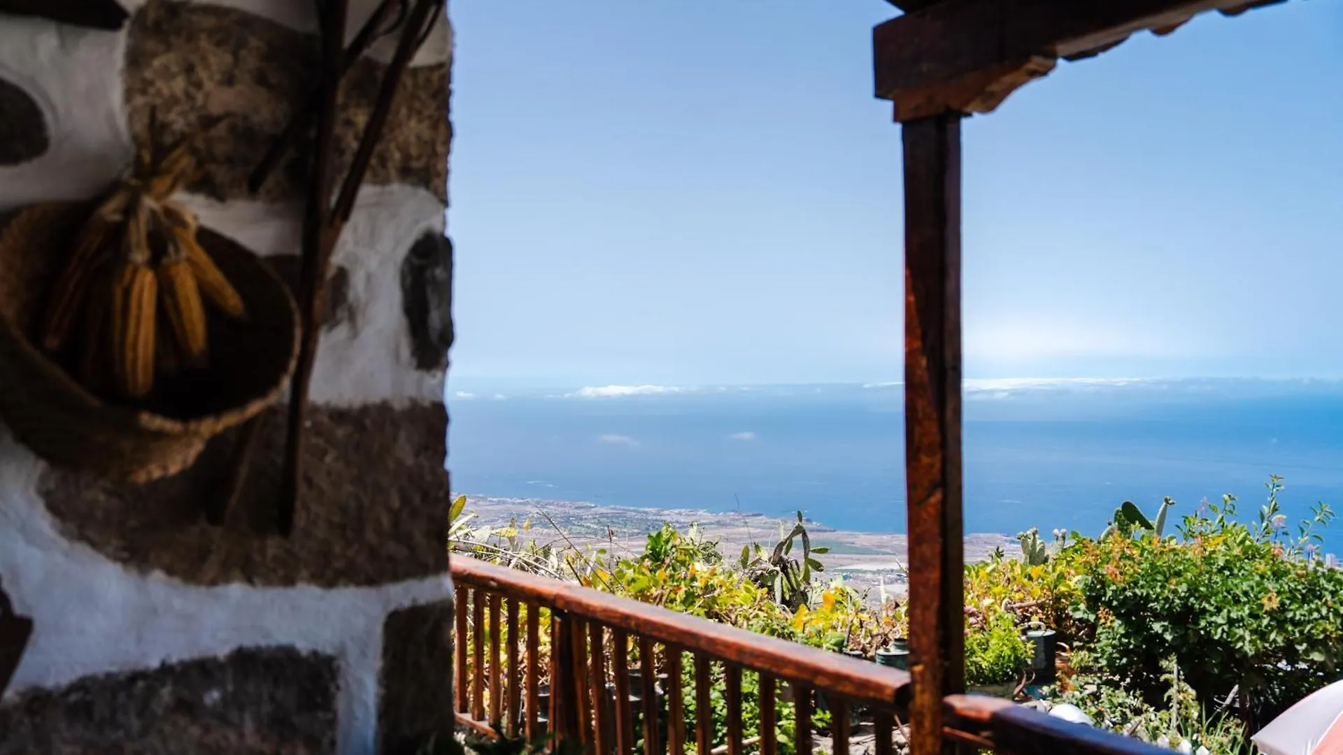 Casa Rural Tajona & Granero Costa Adeje  Country house